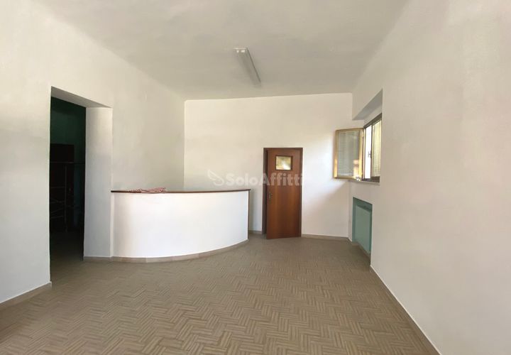 L'establiment comercial a Osimo, Ancona, Osimo - € 500/mes | Ref: AOS161 - foto 1