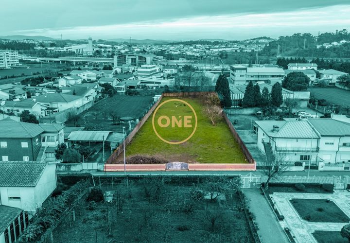 Helårsgrund i Trofa, Porto, Trofa - € 380.000 | Ref: ONE81381-41 - foto 1