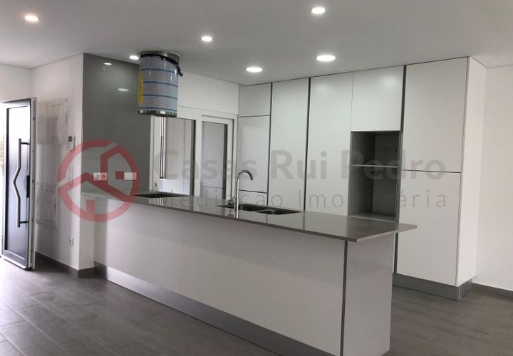 Villa i Corroios, Setubal, Corroios - € 555.000 | Ref: 4433CM1 - foto 1