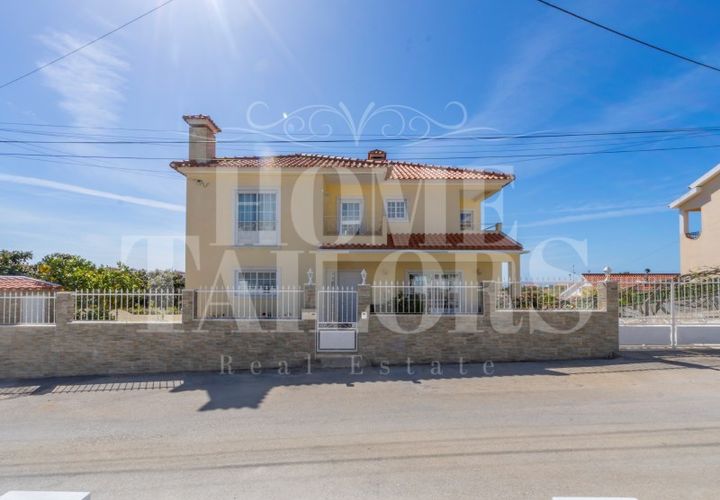 Villa en Mafra, Lisbon, Mafra - € 655.000 | Ref: HT_40929 - photo 1