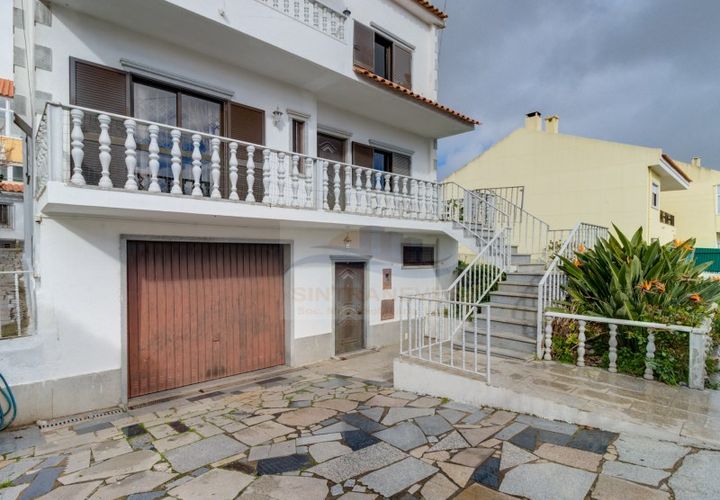Villa i Amadora, Lisbon, Amadora - € 499.000 | Ref: AP9547 - foto 1