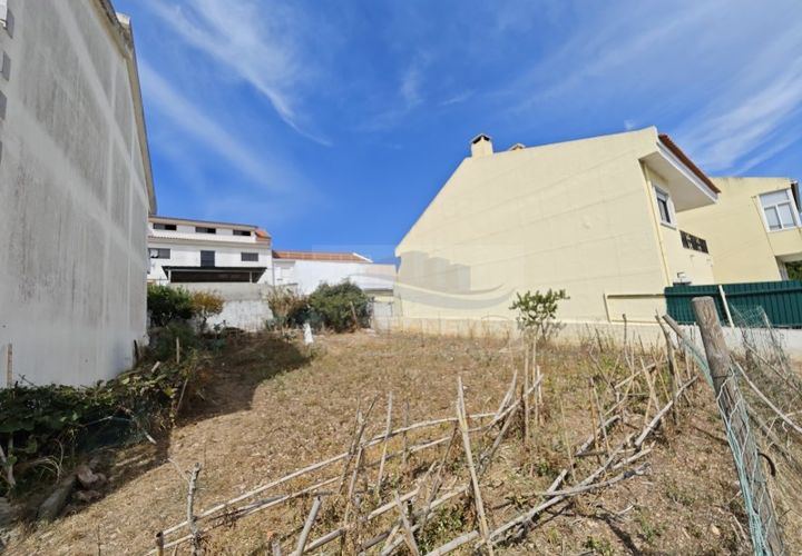 Helårsgrund i Amadora, Lisbon, Amadora - € 145.000 | Ref: AP9535 - foto 1