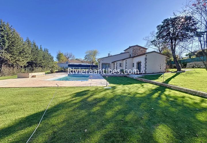 Villa i Valbonne, Alpes-Maritimes, Valbonne - € 1.750.000 | Ref: 83921632 - foto 1