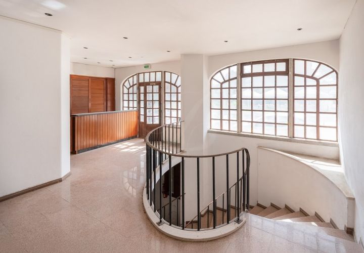 Erhvervsejendom i Carcavelos, Lisbon, Carcavelos - € 980.000 | Ref: 42046 - foto 1