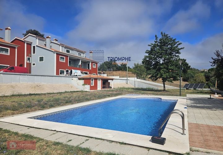 Villa i Casais e Alviobeira, Santarem, Casais e Alviobeira - € 330.000 | Ref: TPH103-414 - foto 1