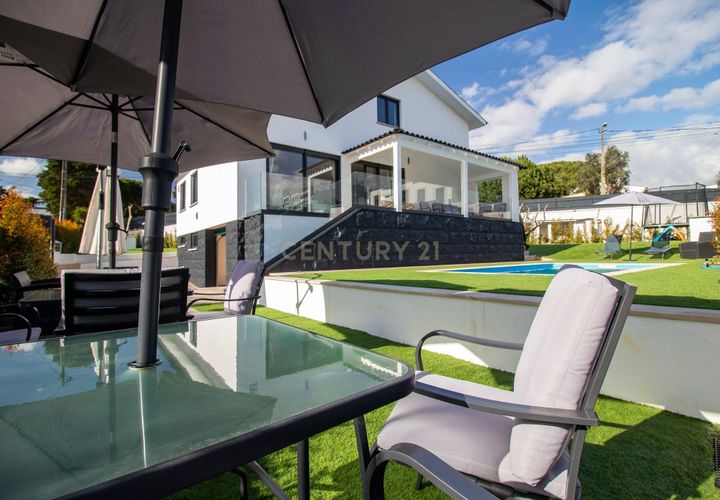 Villa i Sintra, Lisbon, Sintra - € 1.100.000 | Ref: C0444-00423 - foto 1