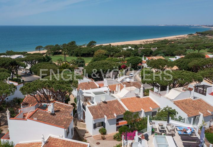 Villa i Vale do Lobo, Faro, Vale do Lobo - € 1.350.000 | Ref: W-02ROBT - foto 1