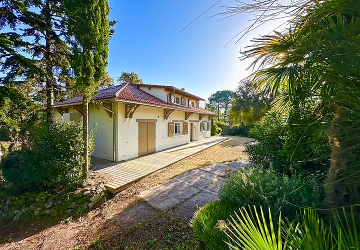 Villa i Arcachon, Gironde, Arcachon - € 1.790.000 | Ref: EIVVI140000806 - foto 1