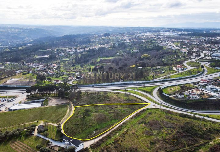 Helårsgrund i Viseu, Viseu, Viseu - € 550.000 | Ref: C0203-01936 - foto 1