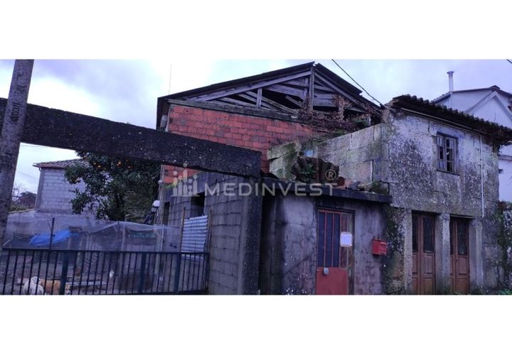 Villa a Cavez, Braga, Cavez - € 50.000 | Ref: Cave.014 - foto 1
