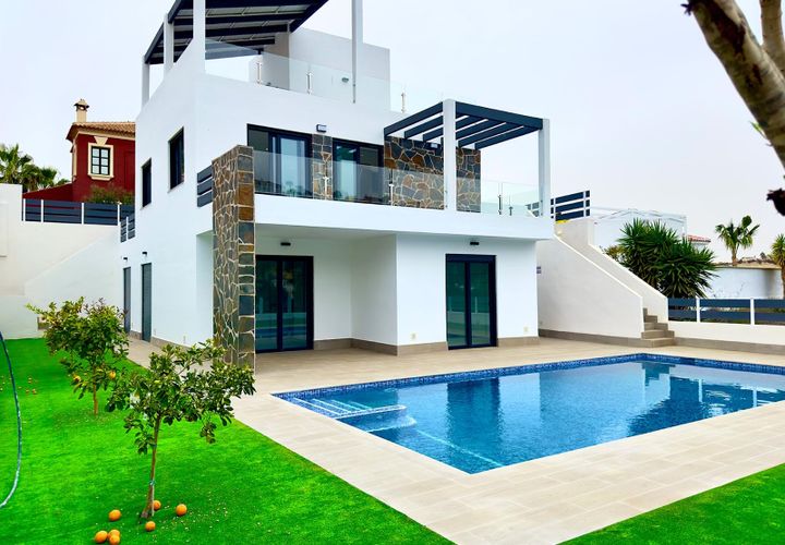Villa i Rojales, Alicante, Rojales - € 834.000 | Ref: PRIMERALINEAGOLF-F2-4D - foto 1