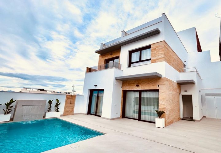 Villa i Benijofar, Alicante, Benijofar - € 449.000 | Ref: DOÑAPATROIX-3D - foto 1