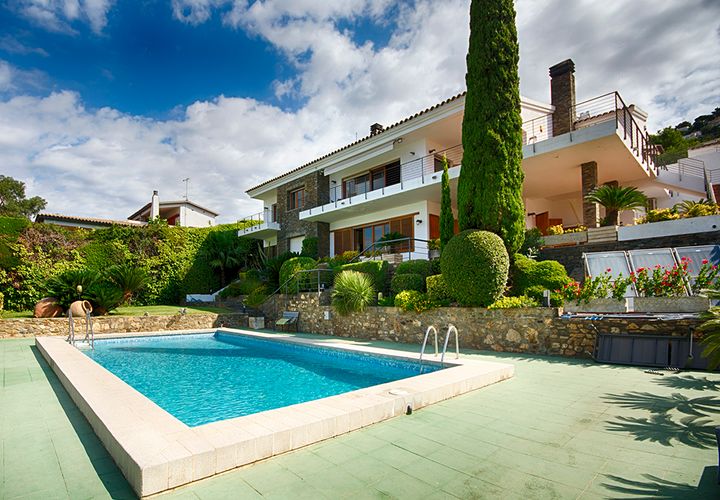 Villa i Roses, Gerona, Roses - € 2.500.000 | Ref: W-02PVY5 - foto 1