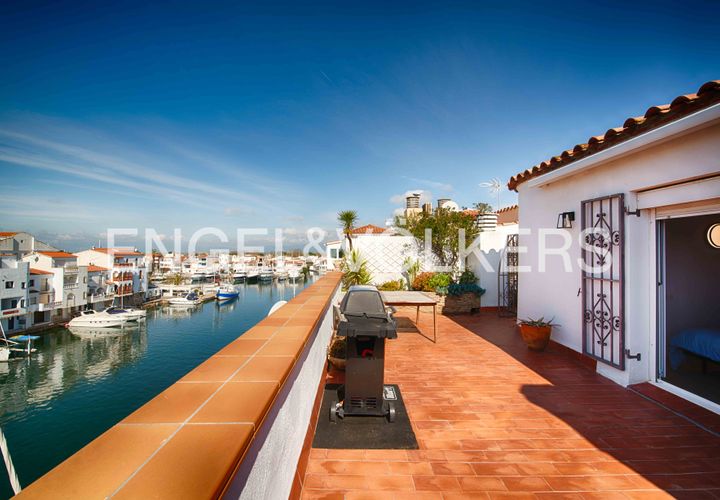 Duplex i Empuriabrava, Gerona, Empuriabrava - € 395.000 | Ref: W-02Z5BA - foto 1