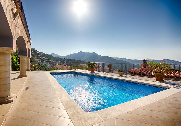 Villa i Roses, Gerona, Roses - € 890.000 | Ref: W-02DVUY - foto 1