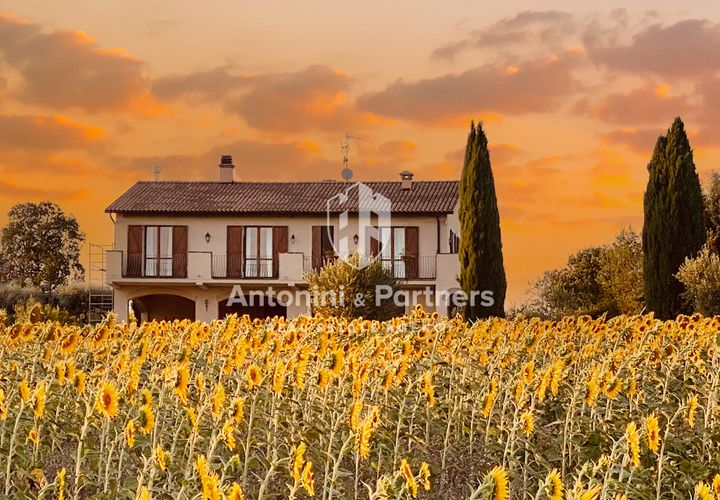 Villa a Montecastrilli, Terni, Montecastrilli - € 750.000 | Ref: 68325 - foto 1