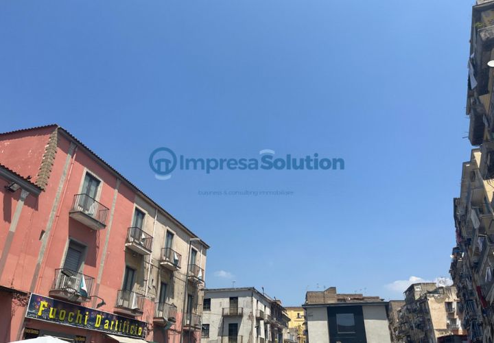 Erhvervsejendom i Naples, Naples, Naples - € 200.000 | Ref: stazione.c - foto 1