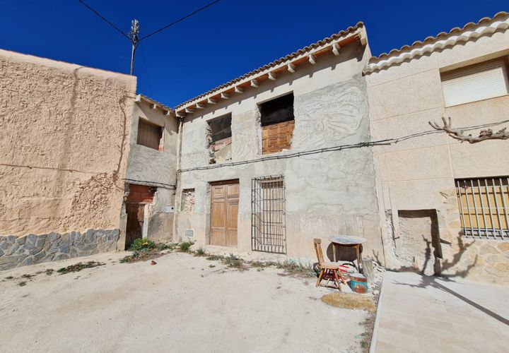 Landsbyhus i Pinoso, Alicante, Pinoso - € 114.995 | Ref: 64026c2410 - foto 1