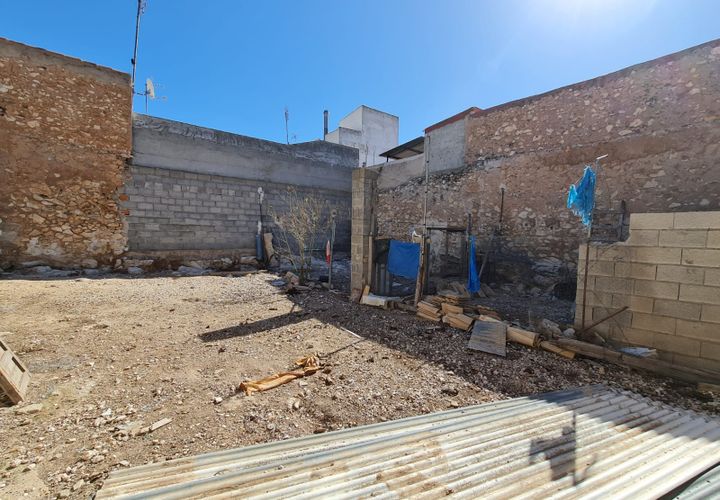 Helårsgrund i Pinoso, Alicante, Pinoso - € 184.995 | Ref: 64027c2409 - foto 1