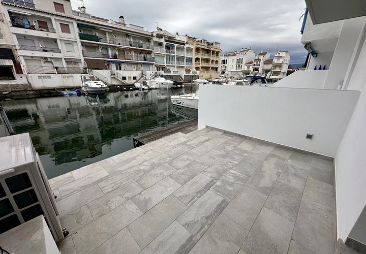 Villa i Empuriabrava, Gerona, Empuriabrava - € 439.000 | Ref: 700 - foto 1