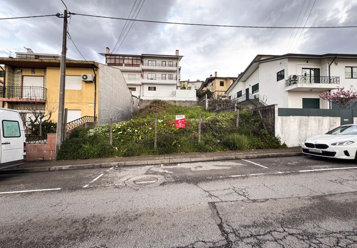 Helårsgrund i Valongo, Porto, Valongo - € 58.000 | Ref: NOVA-ER-2212 - foto 1