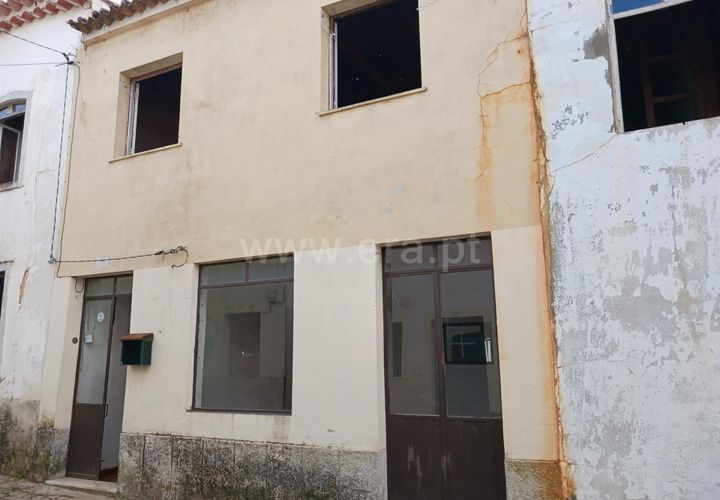 Villa i Castelo Branco, Castelo Branco, Castelo Branco - € 19.000 | Ref: 102250038 - foto 1
