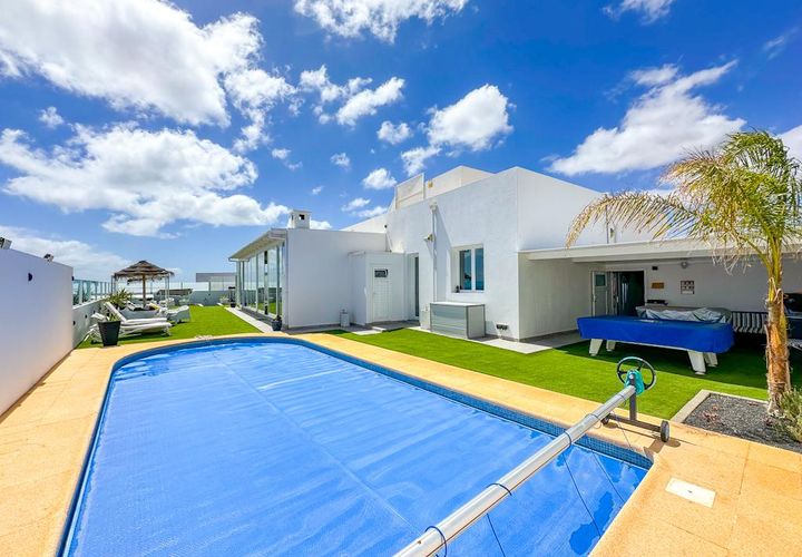 Villa a Costa Teguise, Lanzarote, Costa Teguise - € 925.000 | Ref: a0ont000004vb93 - foto 1