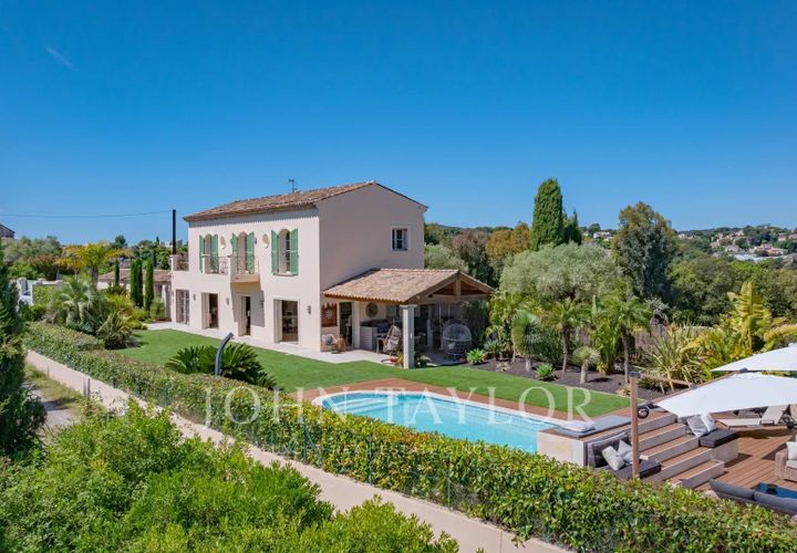 Villa i Antibes, Alpes-Maritimes, Antibes - € 1.980.000 | Ref: V0653AN - foto 1