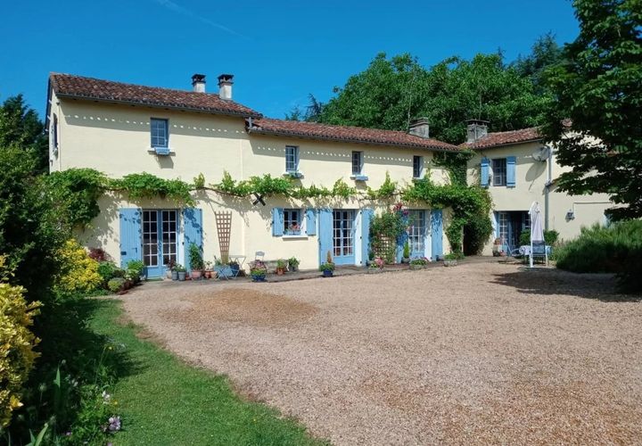 Villa i La Rochefoucauld, Charente, La Rochefoucauld - € 339.200 | Ref: BVI80022 - foto 1