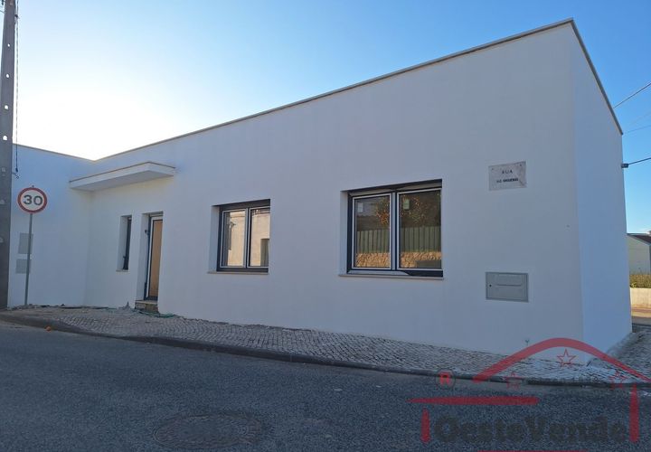 Villa i Cadaval, Lisbon, Cadaval - € 240.000 | Ref: 017-2025 - foto 1