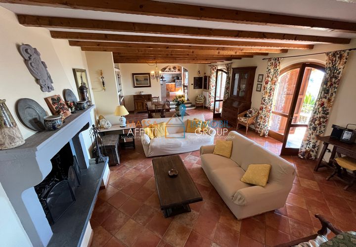 Villa a Massa, Massa and Carrara, Massa - € 900.000 | Ref: 3352 - foto 1