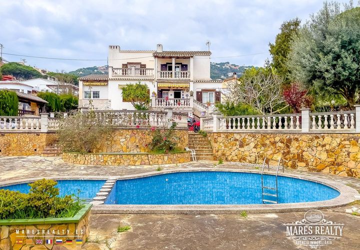 Villa i Lloret De Mar, Gerona, Lloret De Mar - € 750.000 | Ref: CHA0491 - foto 1