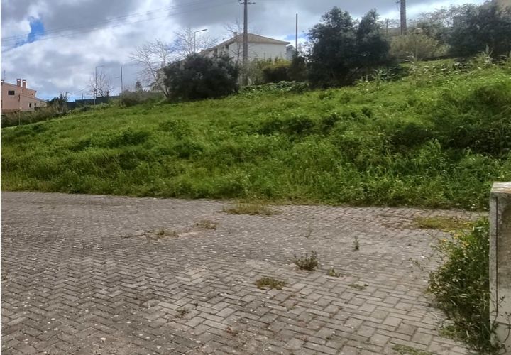Helårsgrund i Camarate, Lisbon, Camarate - € 34.000 | Ref: SÒL_70 - foto 1