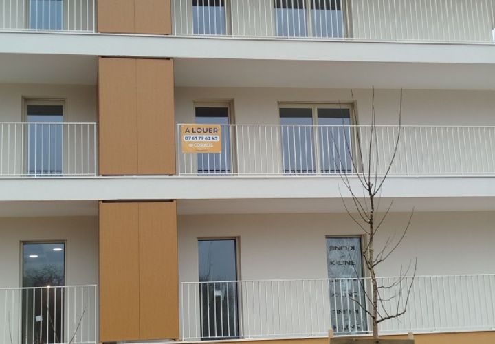 Espai d'estacionament a LArbresle, Rhone, LArbresle - € 105/mes | Ref: 10463 - foto 1