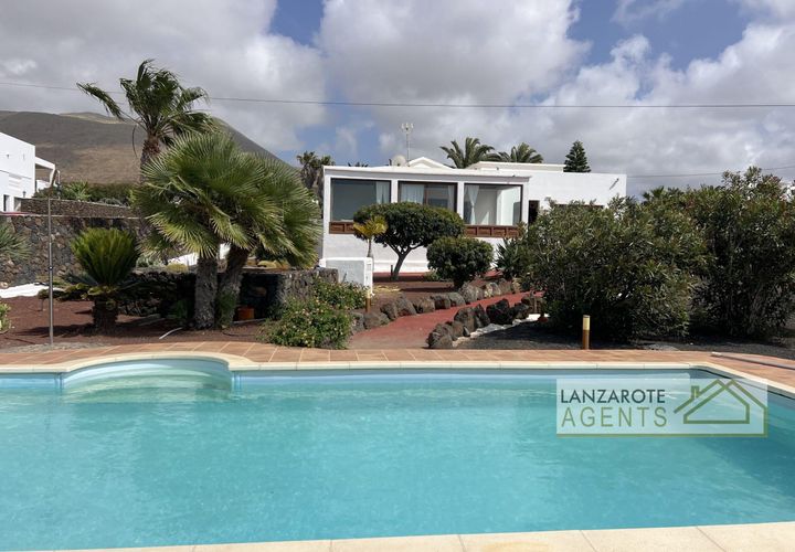 Villa a Las Brenas (Yaiza), Lanzarote, Las Brenas (Yaiza) - € 795.000 | Ref: PBI1005 - foto 1