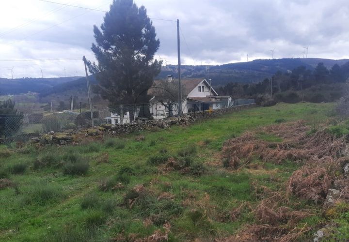 Helårsgrund i Moimenta da Beira, Viseu, Moimenta da Beira - € 50.000 | Ref: 0096 - foto 1