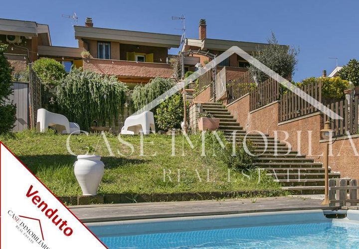 Villa a Sacrofano, Rome, Sacrofano - € 359.000 | Ref: SACROFANO MONTE LUMACHELLA VILLA CON PISCINA - foto 1