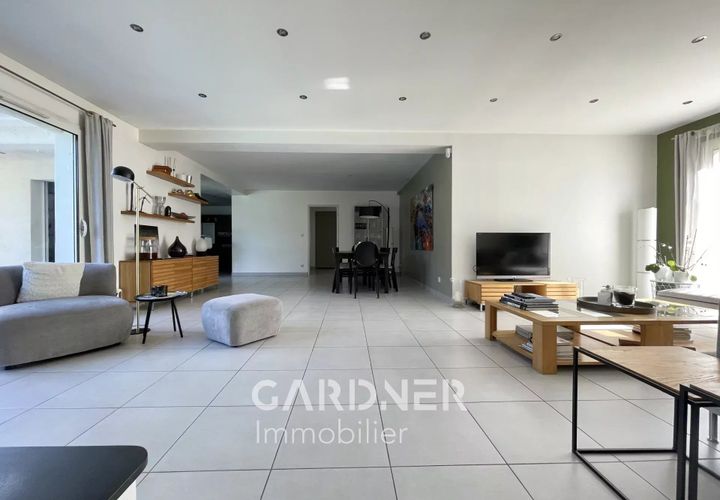 Villa i Marseille, Bouches-du-Rhone, Marseille - € 660.000 | Ref: 85767836 - foto 1