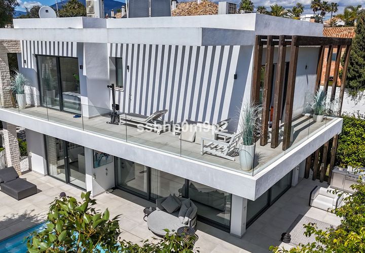Villa a Estepona, Malaga, Estepona - € 1.900.000 | Ref: R5005288 - foto 1