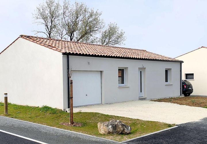 Villa i Saintes, Charente-Maritime, Saintes - € 219.450 | Ref: 400869DHB - foto 1