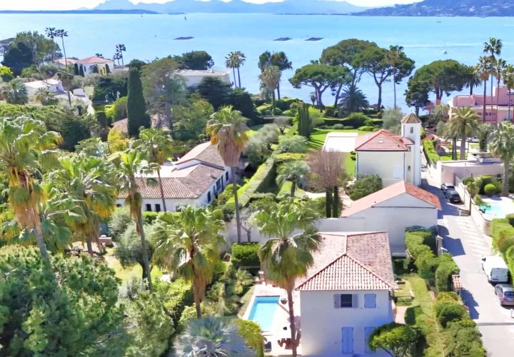 Villa i Antibes, Alpes-Maritimes, Antibes - € 3.290.000 | Ref: 85784188 - foto 1