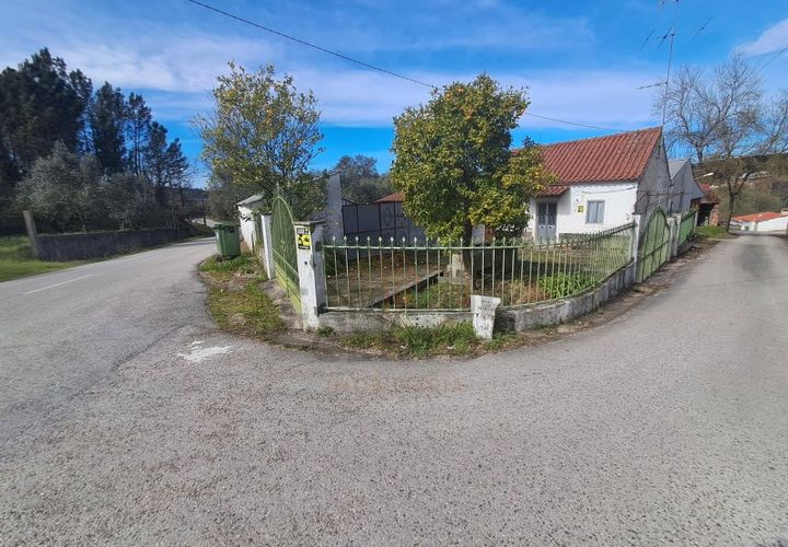 Villa a Ourem, Santarem, Ourem - € 55.000 | Ref: CAS_131 - foto 1
