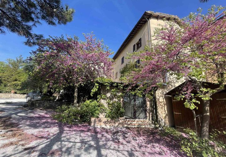 Farm hus i Gubbio, Perugia, Gubbio - € 1.450.000 | Ref: AZ204 - foto 1