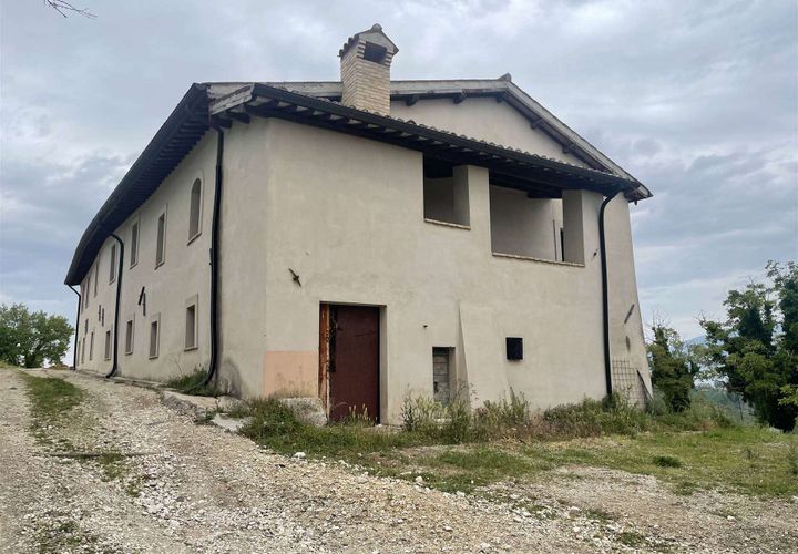 Farm i Spoleto, Perugia, Spoleto - € 1.300.000 | Ref: AZ202 - foto 1