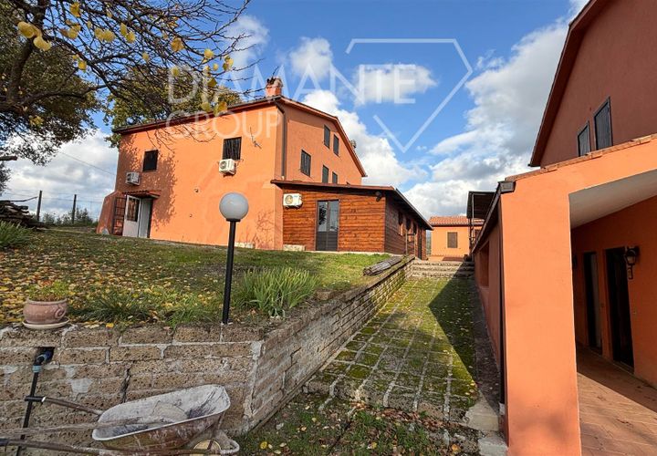 Farm hus i Montebuono, Rieti, Montebuono - € 690.000 | Ref: AZ354 - foto 1