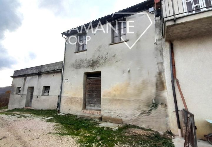 Granja a Costacciaro, Perugia, Costacciaro - € 149.000 | Ref: AZ350 - foto 1