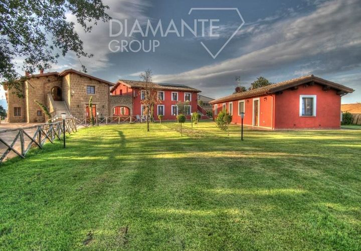 Farm hus i Sorano, Grosseto, Sorano - € 1.700.000 | Ref: AZ332 - foto 1