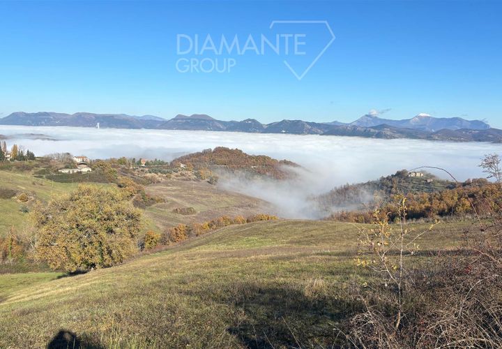 Gård i Gubbio, Perugia, Gubbio - € 550 000 | Ref: AZ289 - foto 1