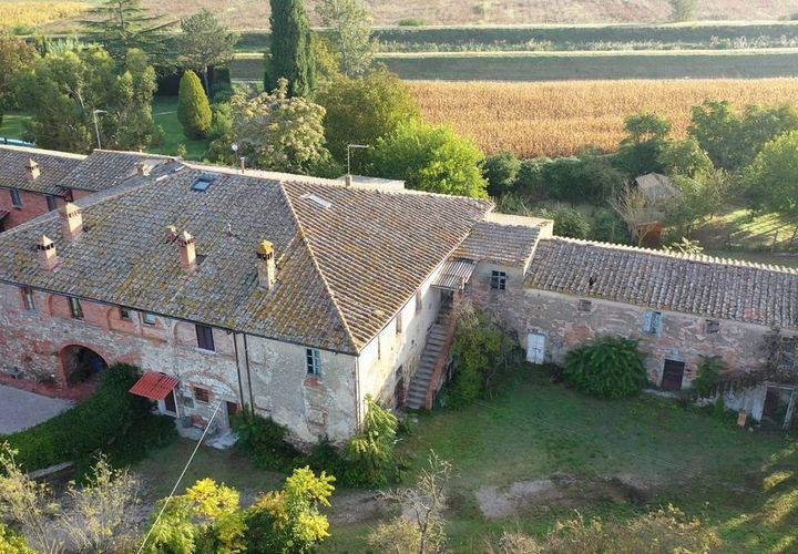 Farm i Sinalunga, Siena, Sinalunga - € 550.000 | Ref: AZ197 - foto 1