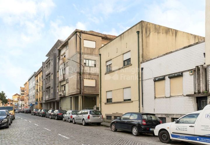 Helårsgrund i Paranhos, Porto, Paranhos - € 500.000 | Ref: PROP-031291 - foto 1